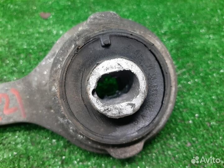 Рычаг передний левый верхний Mercedes Benz C-Clas