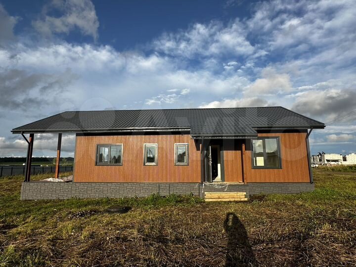 Дом 114,9 м² на участке 14,9 сот.