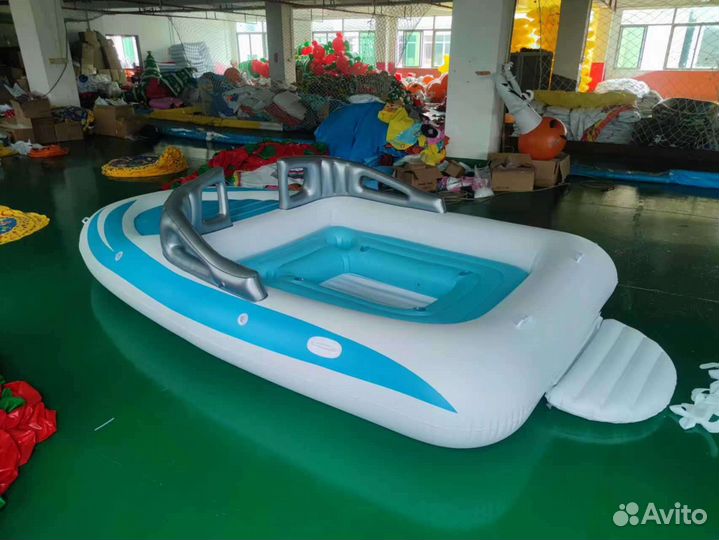 Надувная лодка