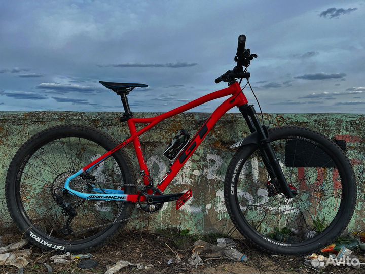 Велосипед GT Avalanche Comp 27,5 custom