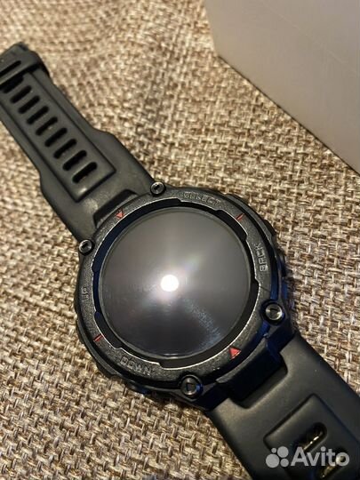 Часы amazfit t-rex