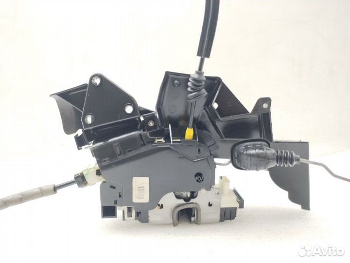 Замок двери передний правый Mercedes-Benz C-Class