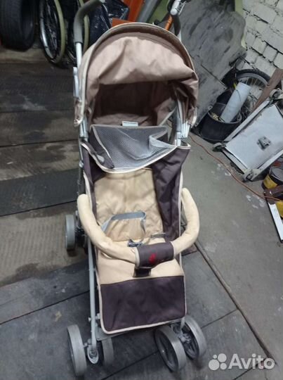 Прогулочная коляска