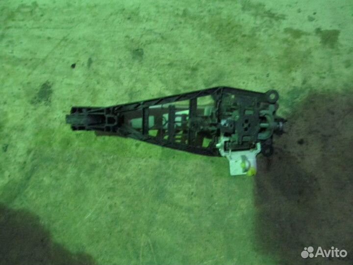 Ручка наружная двери задней левая Opel Zafira B 20