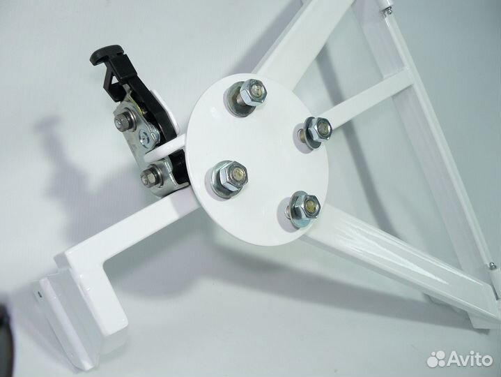 Кронштейн запаски Ларгус белый, Сфера