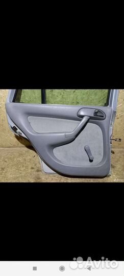 Задняя левая дверь volkswagen pointer