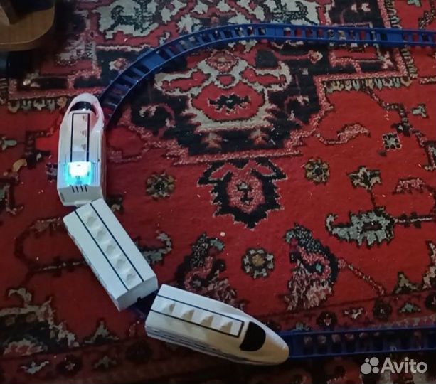 Игрушка поезд трансформер