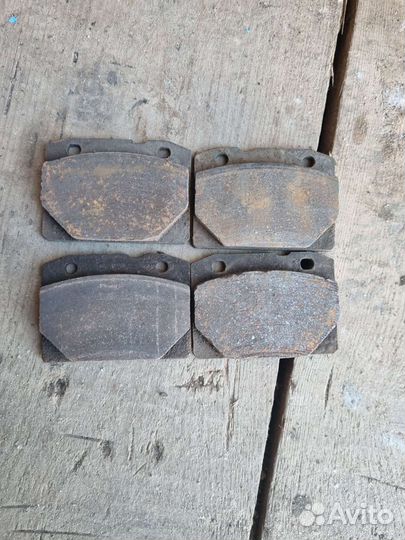 Комплект колодок переднего тормоза Ваз классика