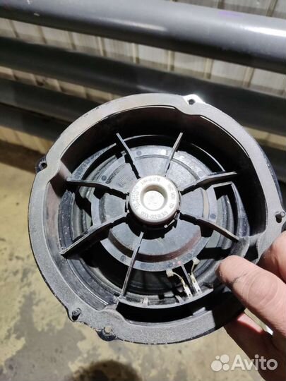 Штатный динамик