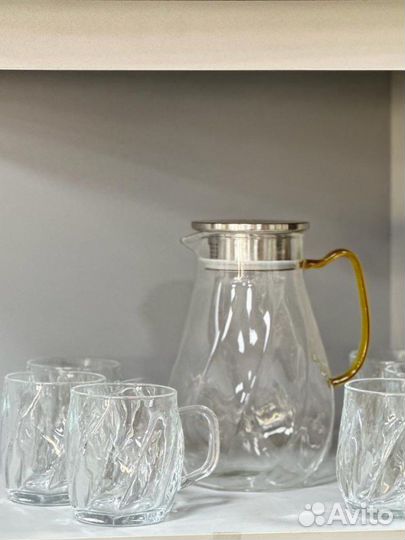 Кувшины и графины