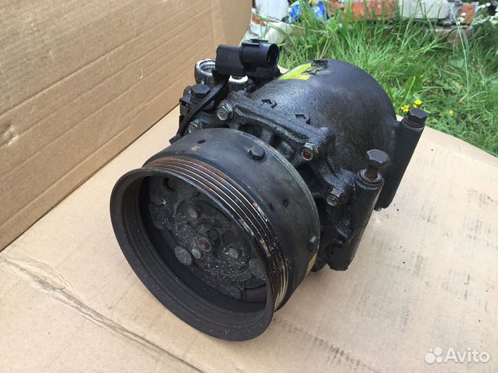 Компрессор кондиционера Митсубиси Каризма