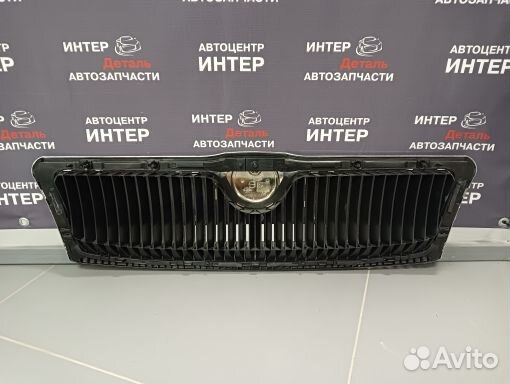 Решетка радиатора Skoda Octavia 3 (A7) 5E5 универс