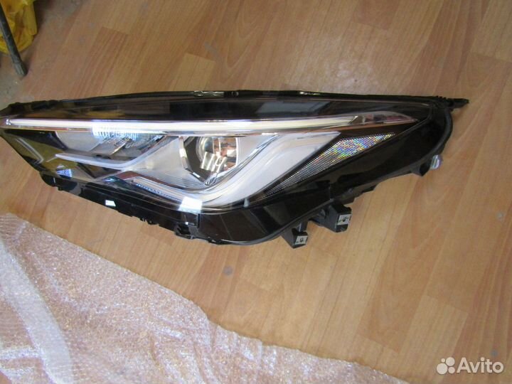 Фара левая Infiniti QX50