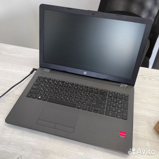 Ноутбук hp laptop 15 AMD A12-9720/4Gb/SSD240