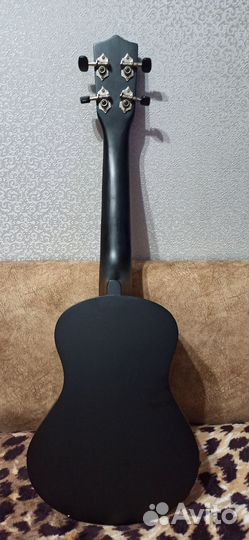 Укулеле сопрано с чехлом