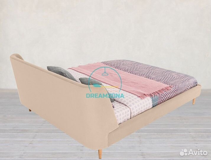 Кровать Робин с мягким изголовьем на заказ