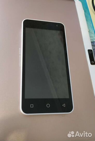 Micromax Q415, 8 ГБ