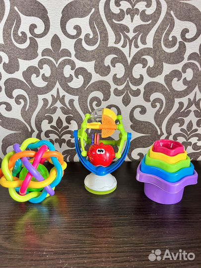 Развивающие игрушки 0+