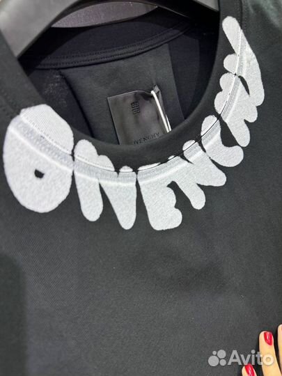 Футболка Givenchy