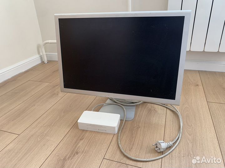 Монитор Apple Cinema HD