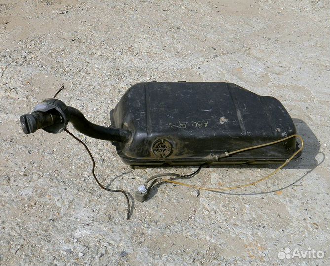 Бак топливный Audi 80 B3