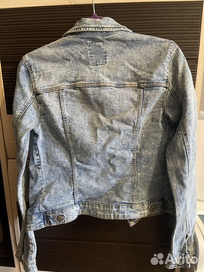 Джинсовая куртка bershka