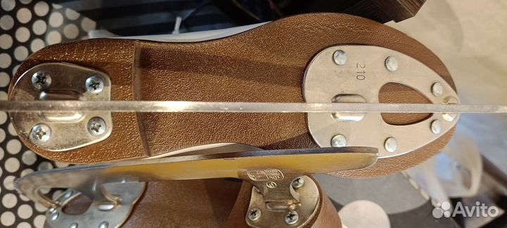 Коньки фигурные