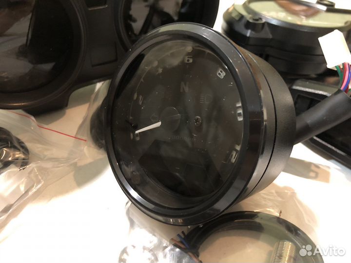 Приборная панель на мотоцикл