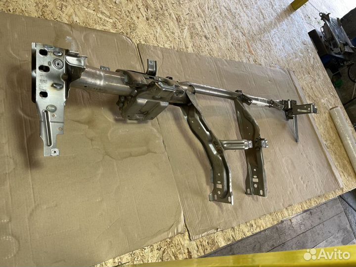 Усилитель кузова в салоне Фольцваген Гольф 6