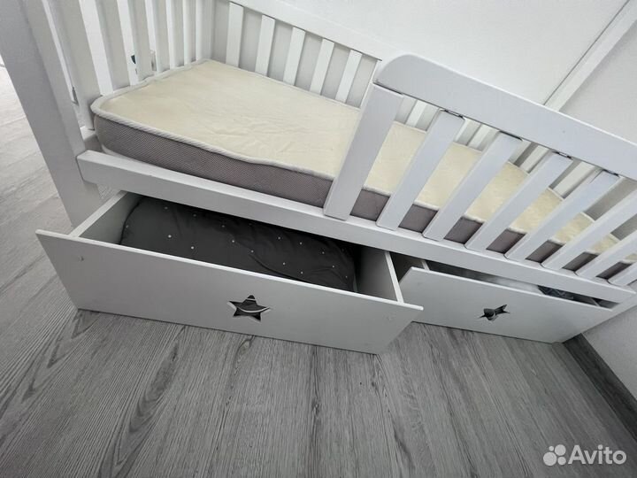 Кровать детская