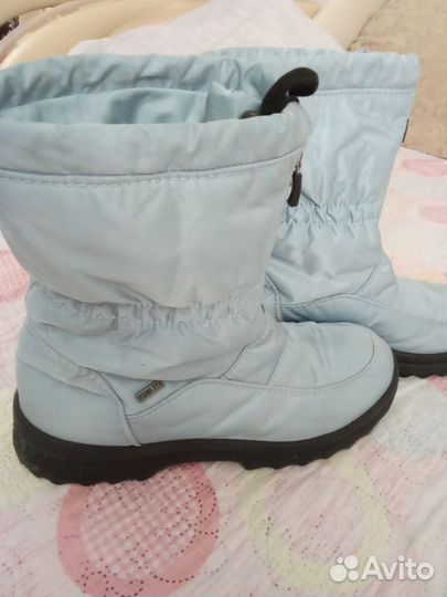 Дутики женские зимние