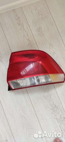 Фонарь задний правый на Фольксваген Поло седан