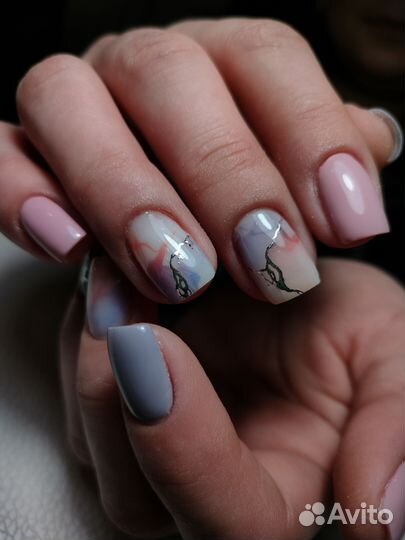 Маникюр педикюр