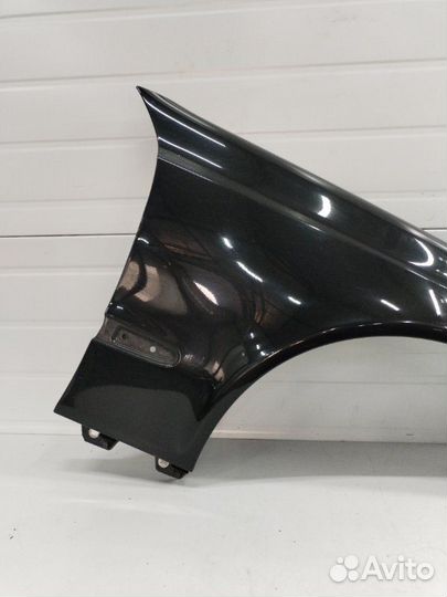 Крыло переднее правое Mercedes E-Class W211 OM642