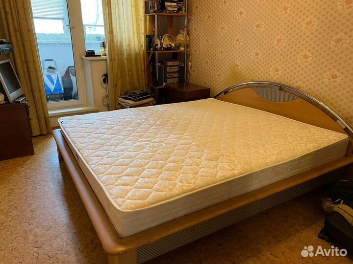 Продается кровать