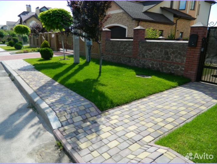 Рулонный газон с укладкой