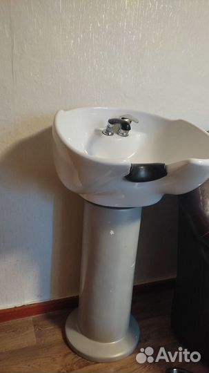 Мойка парикмахерская с смесителем