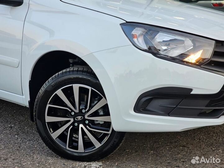 LADA Granta 1.6 МТ, 2023, 15 км