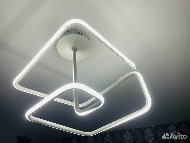 Лампа настенная