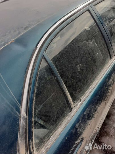 Стекло Hyundai Sonata 3 заднее правое