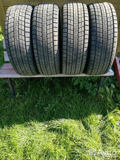 Dunlop Winter Maxx SJ8 265/65 R17