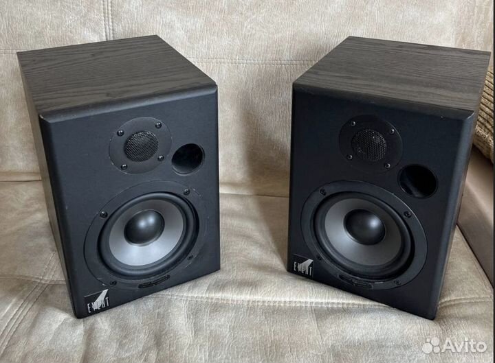 Студийное оборудование мониторы, синтезатор, пр