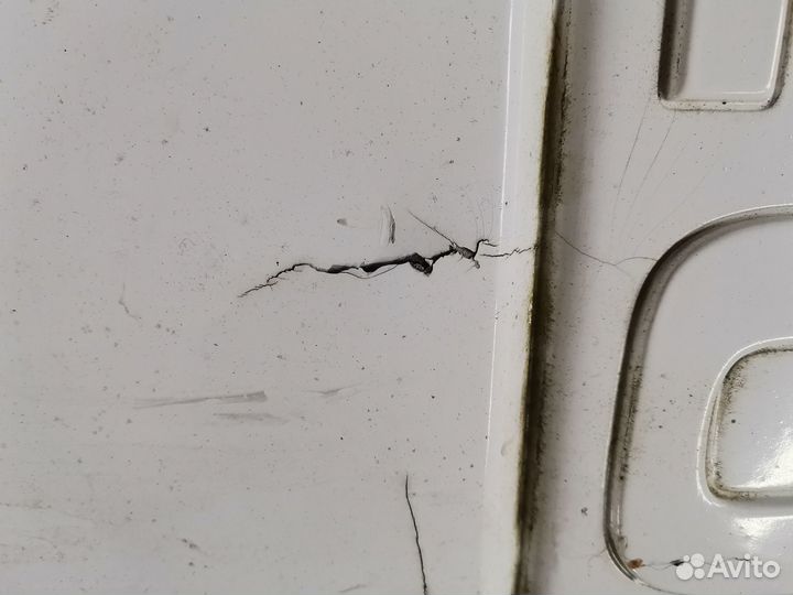 Капот Решетка радиатора Isuzu ELF NHR55 NKR58