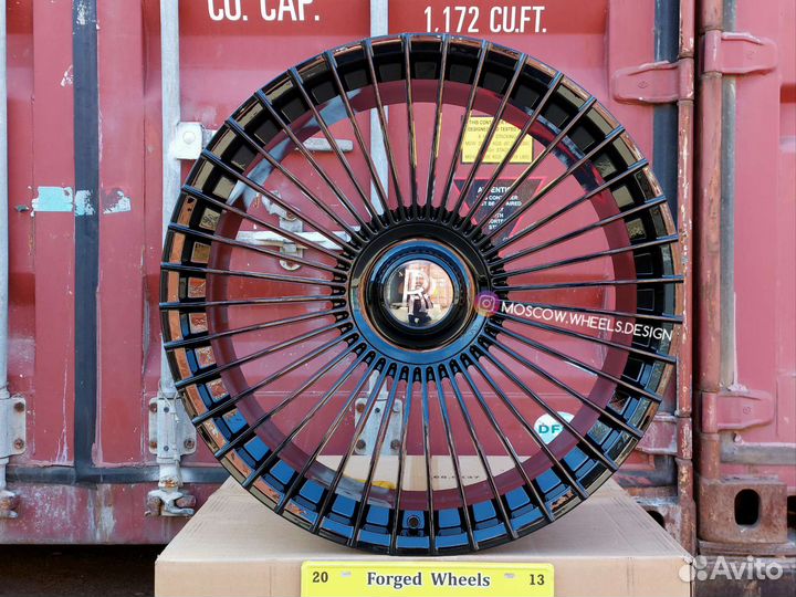 Кованые диски R24 на Rolls-Royce Cullinan RR31