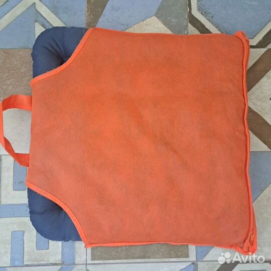 Подушка на сиденье