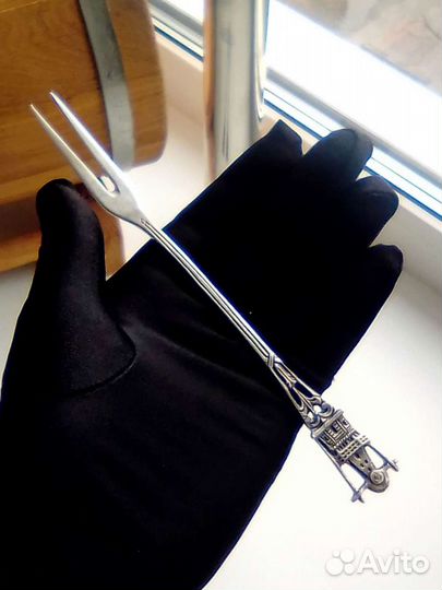 Столовое серебро вилки дессертные