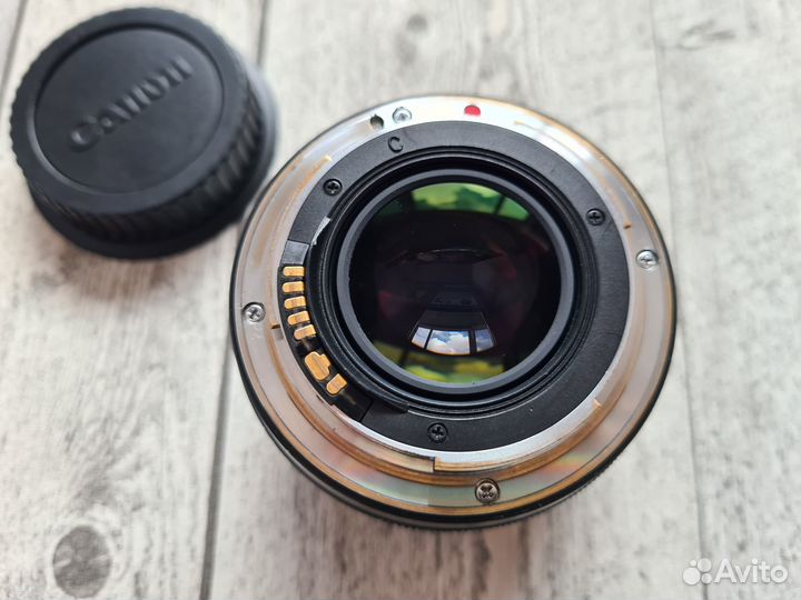 Объектив Zeiss Planar T* 1.4/50 ZE для Canon