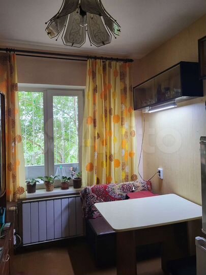 3-к. квартира, 63 м², 1/4 эт.