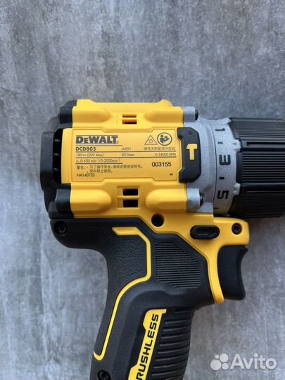 Шуруповерт Dewalt dcd 805