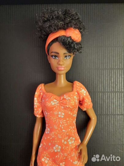 Барби разные